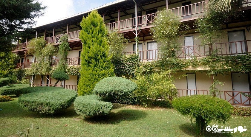 محوطه فضای سبز هتل